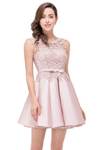 Vestido de fiesta de satén corte A hasta la rodilla con encaje