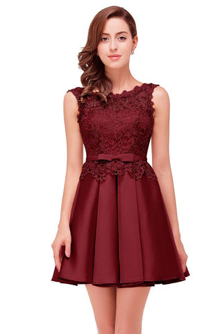 A-line Knee-length Satin Homecoming Dress with Lace