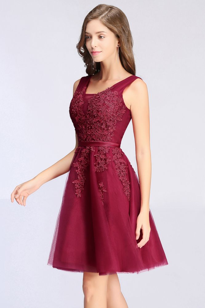 Vestido de graduación de tul hasta la rodilla, corte en A, con apliques