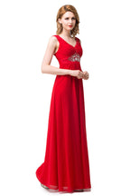 Vestidos de dama de honor rojos de corte A hasta la rodilla con escote en V