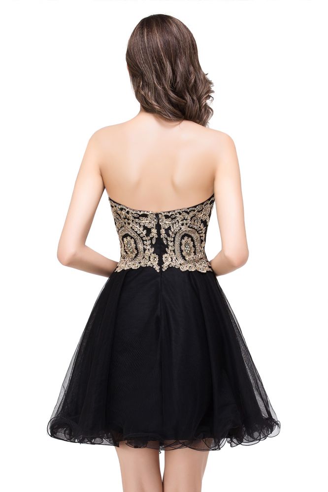 Vestidos cortos de fiesta con escote corazón y apliques de encaje de línea A