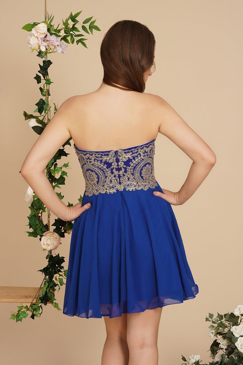 Vestidos cortos de fiesta con escote corazón y apliques de encaje de línea A