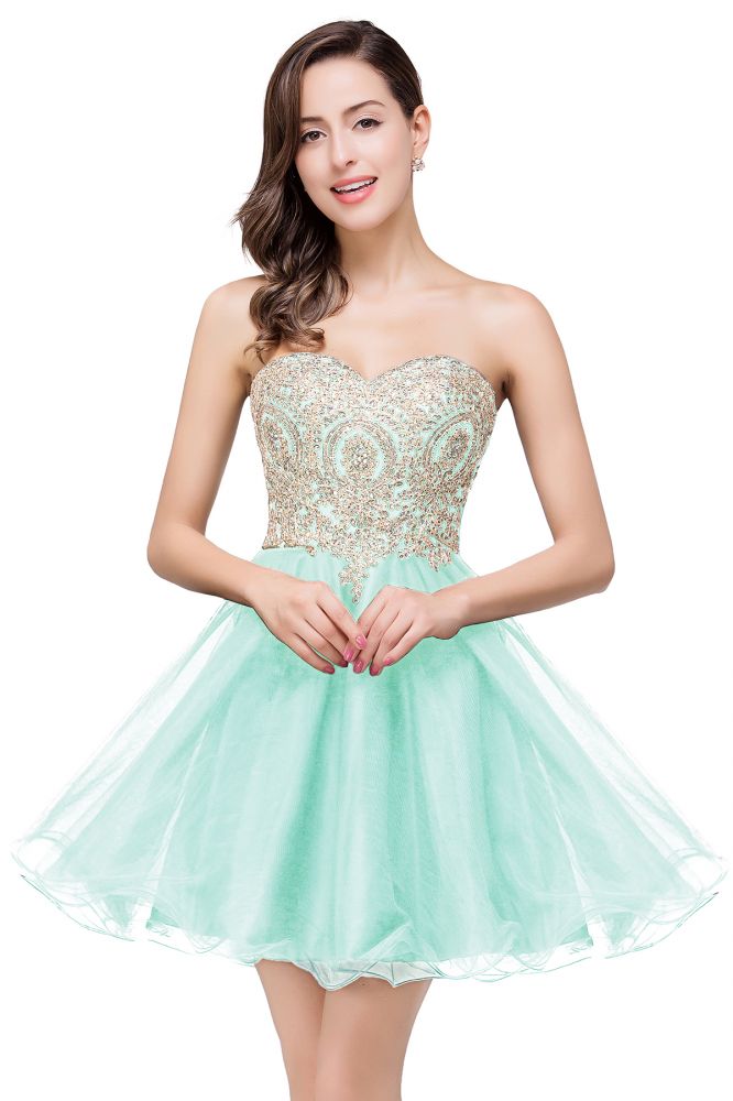 Vestidos cortos de fiesta con escote corazón y apliques de encaje de línea A