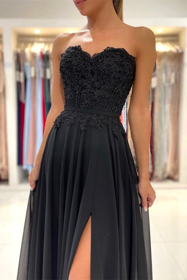 Vestido de fiesta largo de encaje con abertura frontal y corte en A. Vestido de noche con hombros descubiertos.