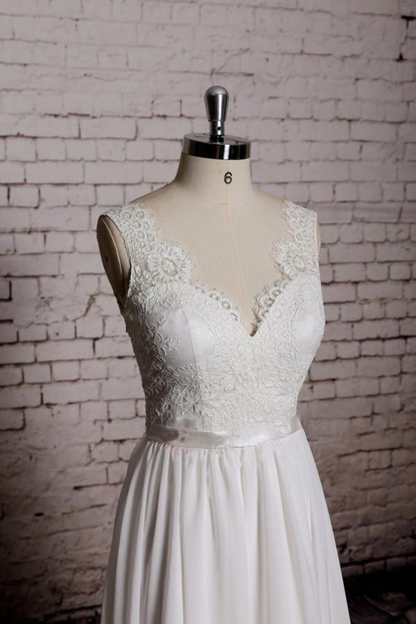 Robe de mariée longue fourreau dos nu en dentelle, coupe trapèze, col en V, WD058