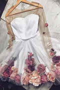 Vestidos de fiesta cortos blancos con estampado floral, corte línea A y manga larga, modelo PD346