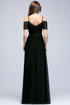 Robe de demoiselle d'honneur en mousseline de soie noire, coupe trapèze, bretelles spaghetti et col en V