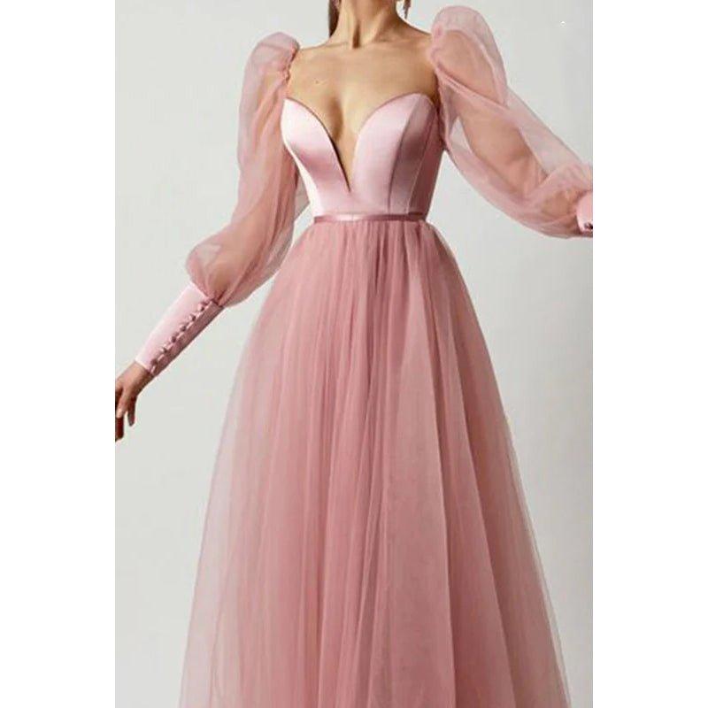 Vestido largo de noche de fiesta, corte en A, escote en V pronunciado, mangas largas y tul plisado.