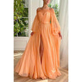 Vestido elegante de fiesta de graduación con corte en A, hombros descubiertos, mangas largas y abertura. 