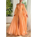 Vestido elegante de fiesta de graduación con corte en A, hombros descubiertos, mangas largas y abertura. 