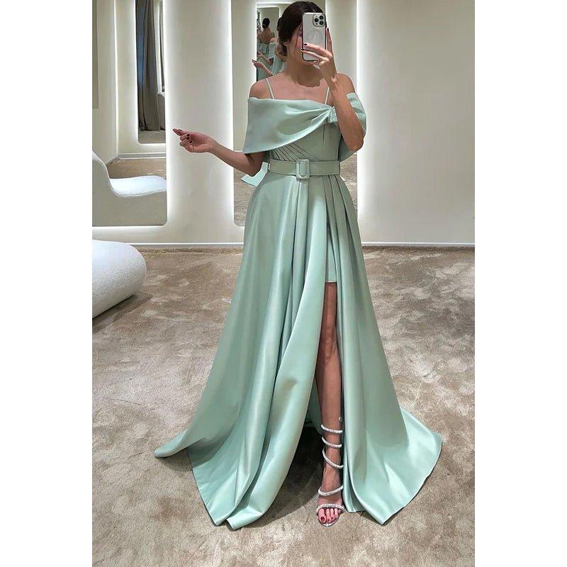 Vestido de fiesta formal de noche con corte en A, hombros descubiertos, cinturón de satén y abertura.