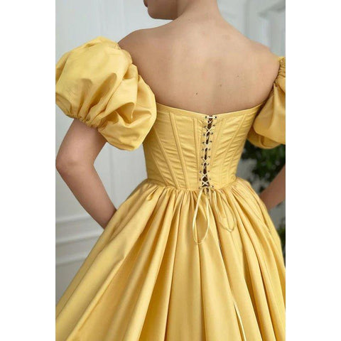 Vestido de fiesta formal de noche, corte en A, hombros descubiertos, satén plisado, mangas cortas