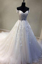 Robe de mariée trapèze à épaules dénudées et manches courtes ornée d'appliqués WD226
