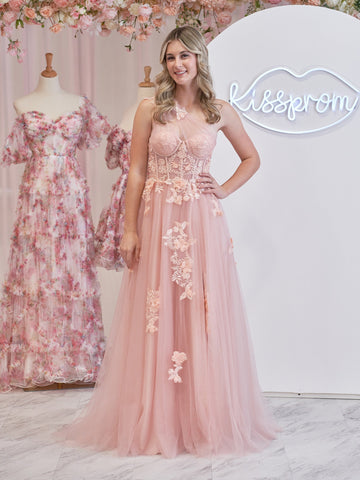 Robe de bal longue noire asymétrique à une épaule, coupe trapèze, ornée d'appliqués