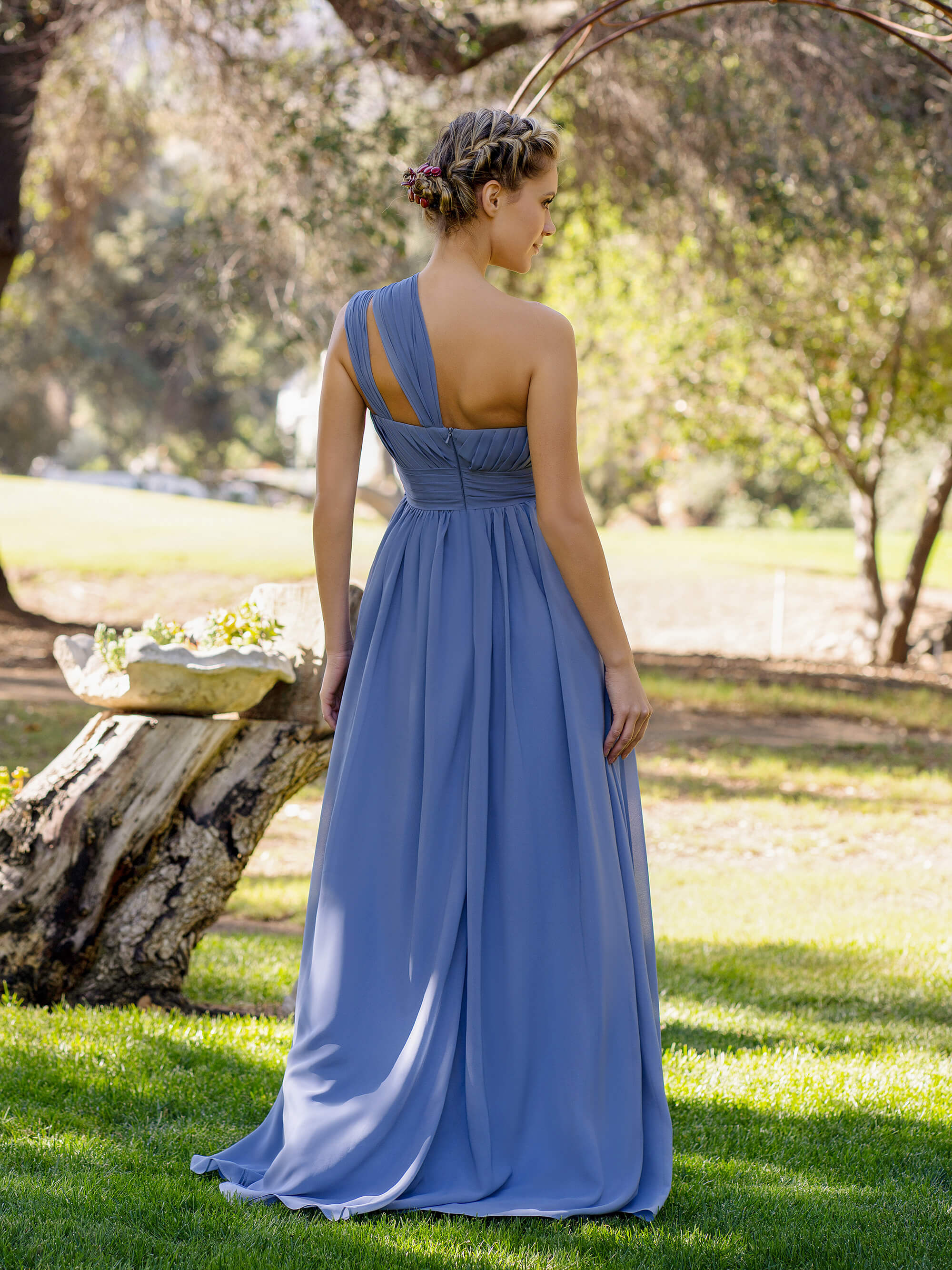 Vestido de dama de honor de gasa de corte A, un solo hombro y largo hasta el suelo