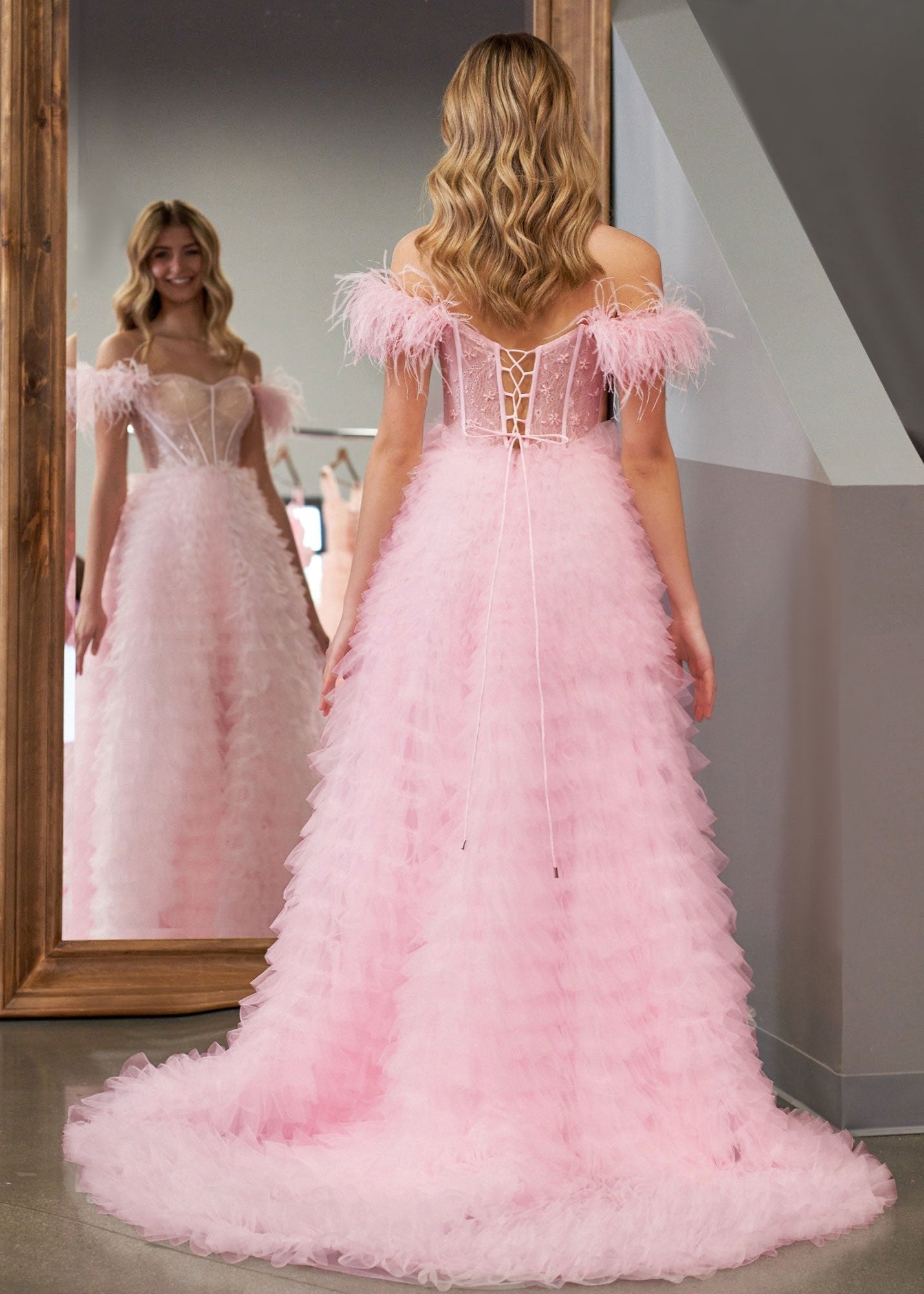 Ingrid | Vestido largo de fiesta de tul con escote corazón, corte en A y abertura