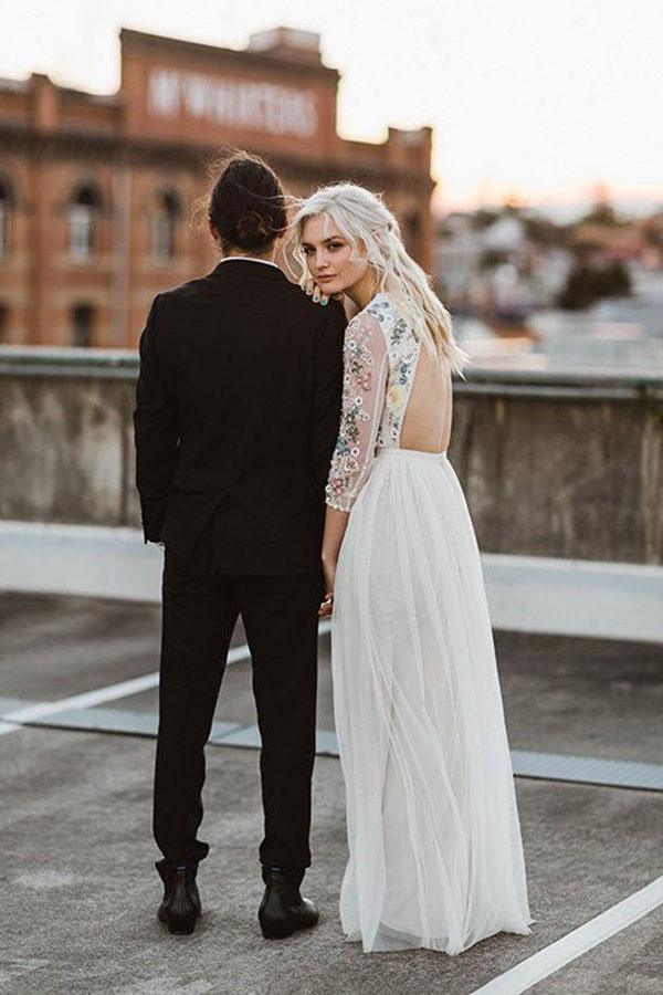 Vestido de novia largo de corte A con cuello redondo y mangas largas de encaje WD341