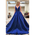 Vestido largo de gala de corte A, satén azul real con cuentas, estilo vestido de concurso. 