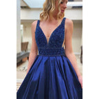 Vestido largo de gala de corte A, satén azul real con cuentas, estilo vestido de concurso. 