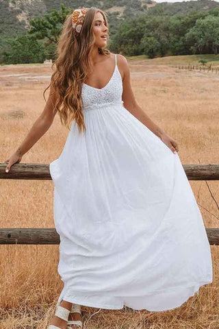 Vestido de novia playero de corte A, escote redondo, espalda descubierta y largo hasta el suelo, con encaje WD272