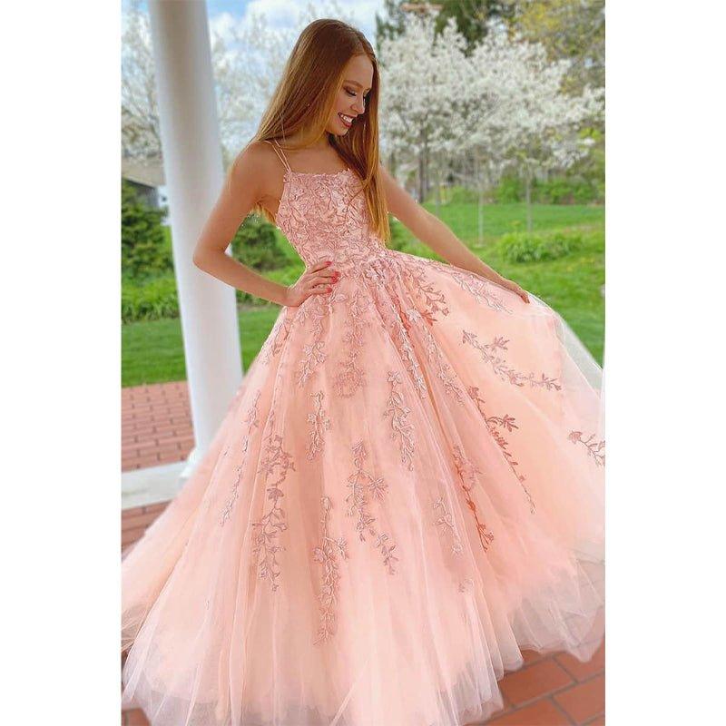 Vestido largo de fiesta de corte A con escote redondo y apliques de tul