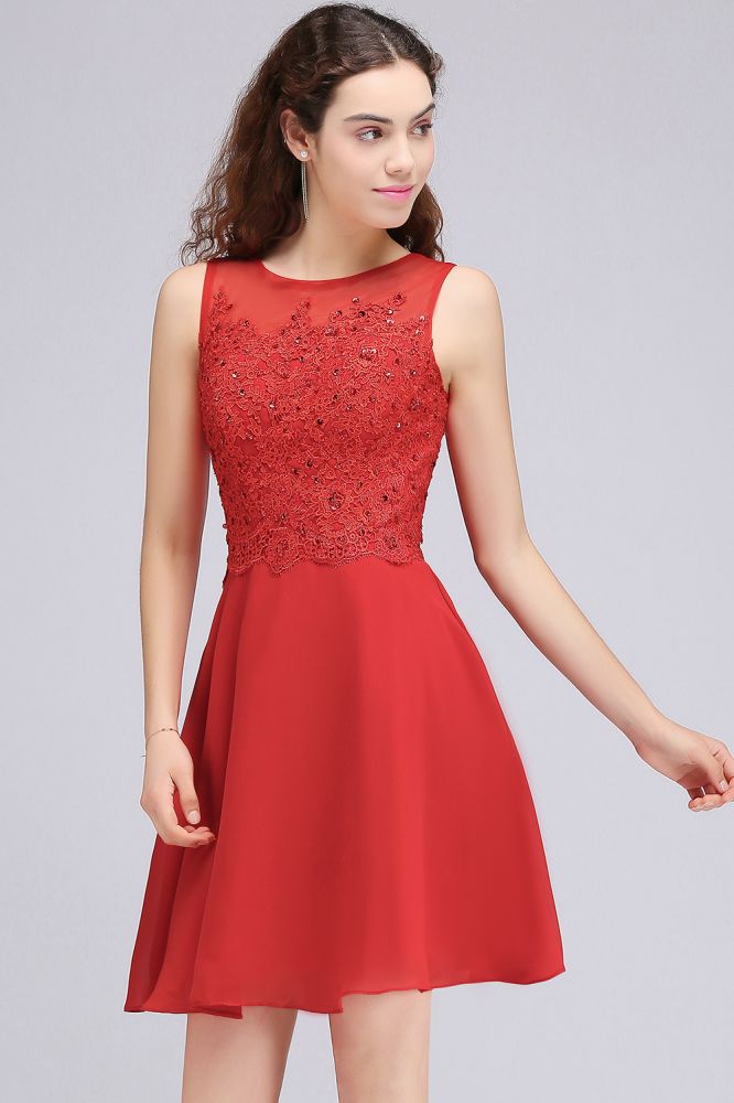 Vestidos cortos de gasa roja de corte A para baile de bienvenida con apliques de encaje