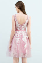 Vestidos de fiesta de corte A, cortos, sin mangas, con apliques de encaje y tul.