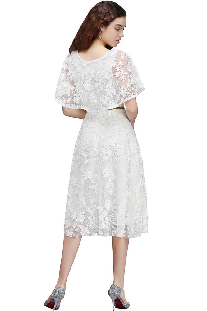 Vestido corto de encaje con cristales estilo línea A para baile de bienvenida