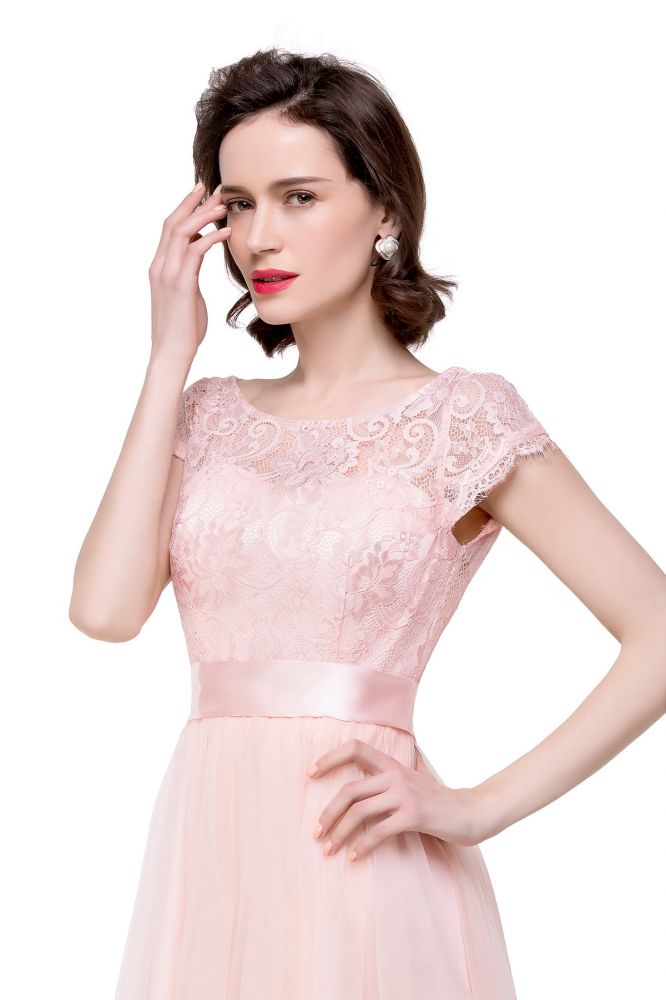 Vestidos de dama de honor de gasa de corte A, manga corta y fajín con lazo de cinta.