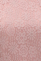 Robe de demoiselle d'honneur longue en mousseline de soie et dentelle, coupe trapèze, sans manches, dos nu, en dentelle.