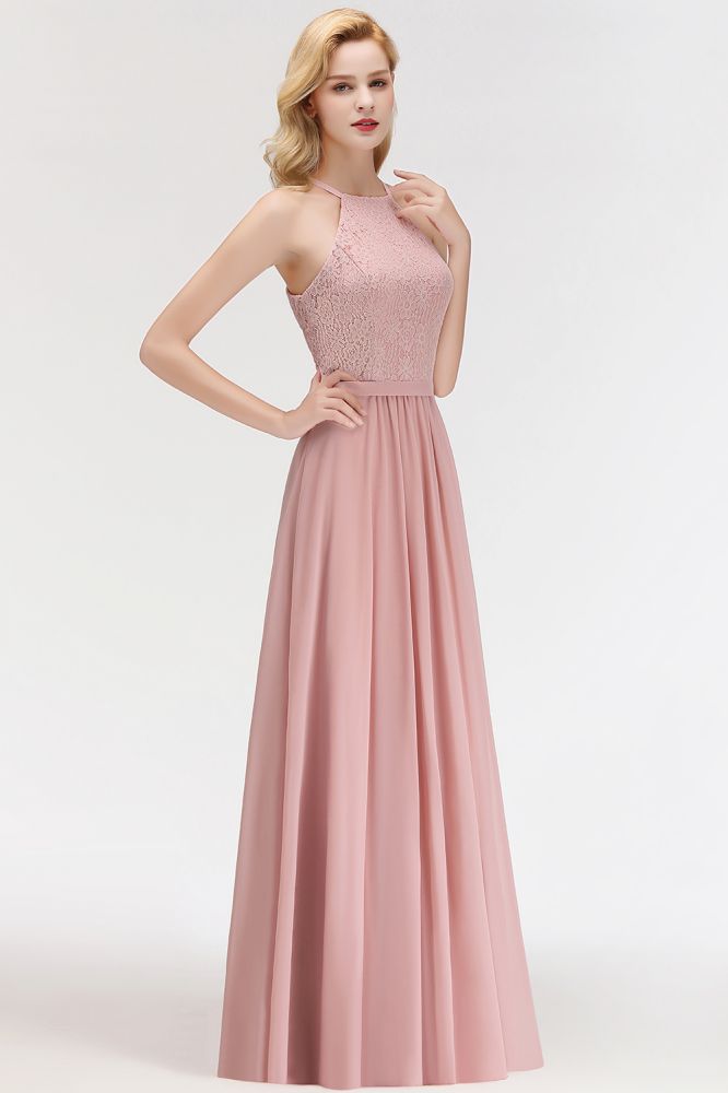 Robe de demoiselle d'honneur longue en mousseline de soie et dentelle, coupe trapèze, sans manches, dos nu, en dentelle.