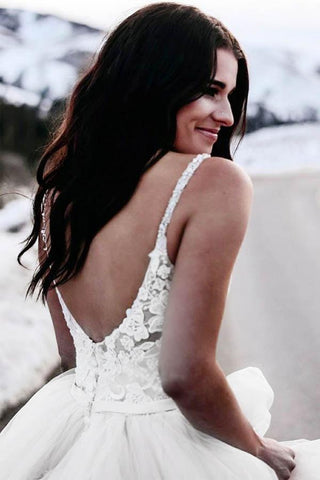 Vestido de novia asimétrico de corte A con tirantes finos y encaje WD236