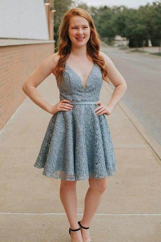 Vestido de fiesta azul de encaje, corte en A, tirantes finos, espalda descubierta, largo por encima de la rodilla PD273