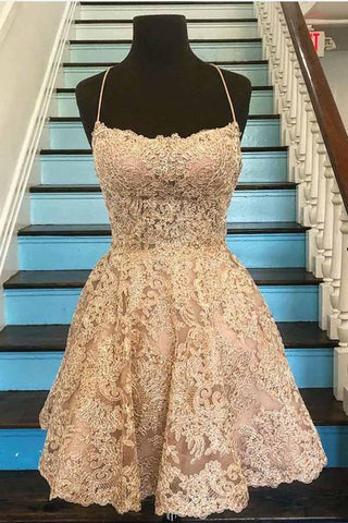 Robe de bal courte en dentelle bleue, bretelles spaghetti, dos croisé, coupe trapèze, référence PD259