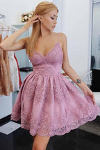 Vestido de baile de graduación de corte A con tirantes finos y apliques PD056
