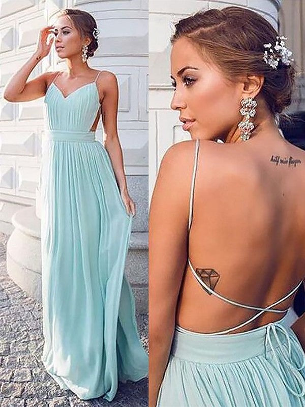 Vestidos de graduación de gasa fruncida, sin mangas, de corte línea A y tirantes finos, hasta el suelo.