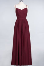 Vestido largo de noche de gasa con volantes, escote corazón, tirantes finos, corte en A y mangas largas. Ideal para damas de honor.