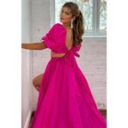 Vestido de fiesta largo rosa de dos piezas con corte en A, lazo cuadrado y abertura.