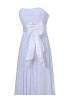 Vestido de dama de honor blanco de gasa, corte en A, sin tirantes y largo hasta el suelo, con fajín BD026