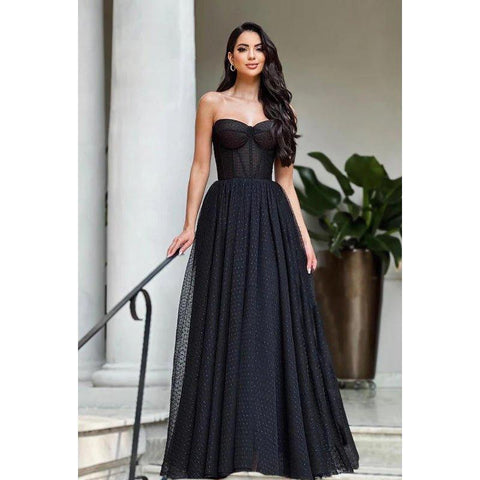Vestido formal de tul sin tirantes, corte en A