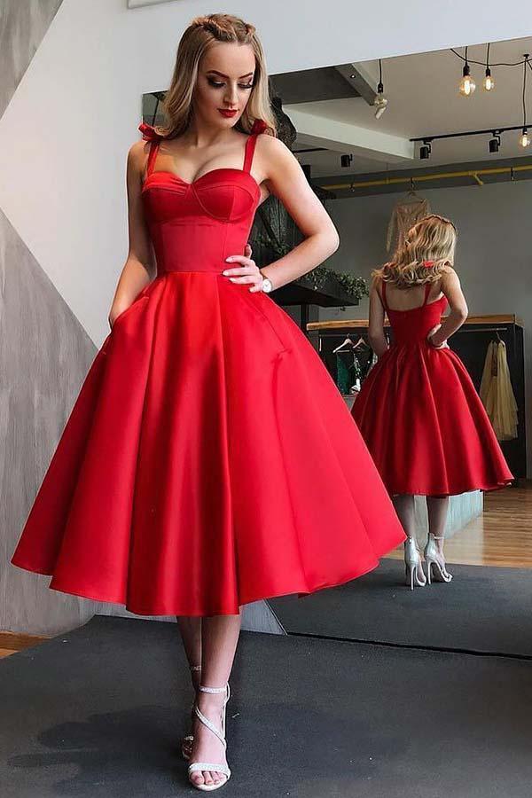 Vestido de fiesta azul celeste satinado con tirantes y corte en A hasta la pantorrilla con bolsillos PD057