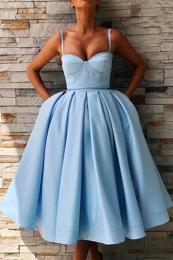 Vestido de fiesta azul celeste satinado con tirantes y corte en A hasta la pantorrilla con bolsillos PD057