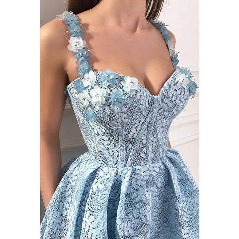 Vestido de fiesta de encaje con tirantes, apliques 3D, escote corazón y corte en A con bolsillos 