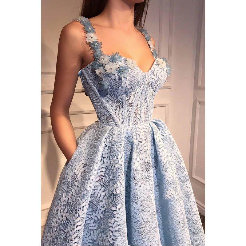 Vestido de fiesta de encaje con tirantes, apliques 3D, escote corazón y corte en A con bolsillos 
