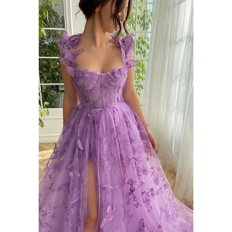 Vestido largo de fiesta de corte A con escote corazón, encaje 3D y abertura 