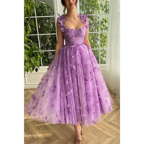 Vestido de graduación vintage morado con encaje 3D, corte línea corazón y bolsillos 