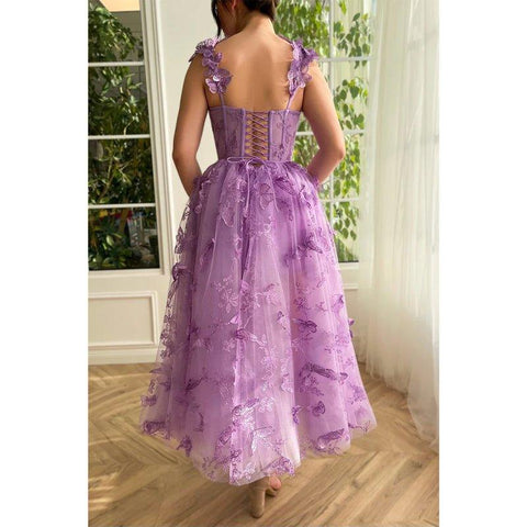 Vestido de graduación vintage morado con encaje 3D, corte línea corazón y bolsillos 