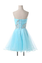 Vestido de fiesta de línea A con escote corazón, apliques, cuentas y cordones PG083