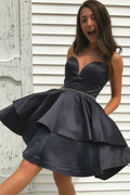Vestido de fiesta de bienvenida negro de satén con escote corazón y volantes, corte en A, PD165