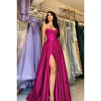 Vestido de fiesta de graduación brillante con escote corazón y abertura alta, corte en A 